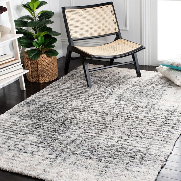 Berber Shag 7 ft. x 7 ft. Charcoal/Gray Geometric Monochrome Square Area Rug