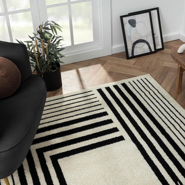 Deco Beige 7 ft. 9 in. x 10 ft. 2 in. Modern Polypropylene Area Rug