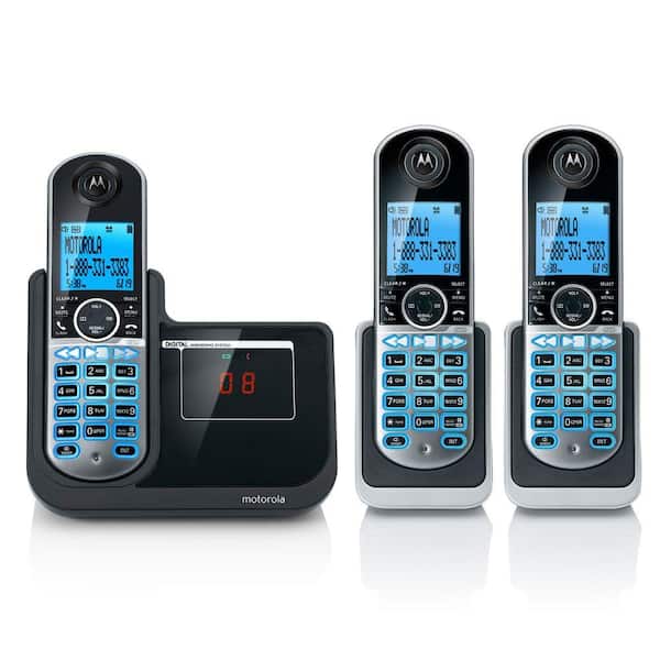 MOTOROLA DECT 6.0 3-Handset Cordless Phone with Answering System