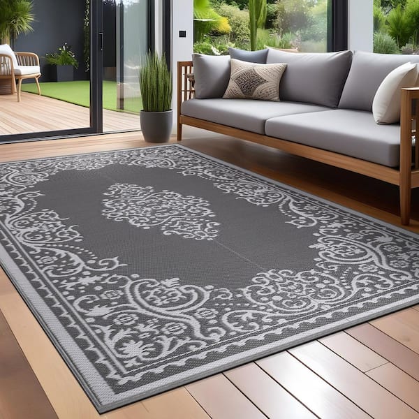 LLL　MIYOSHI RUG “FOOT STEP RUG” ホワイト MIYOSHI RUG – Playful Hand-Tufted Rugs from Japan - Stacked