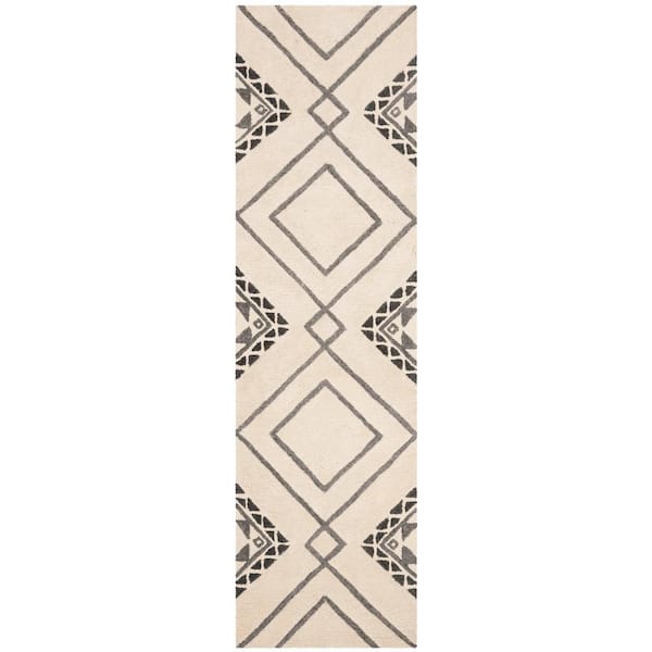 Casablanca 2 ft. x 6 ft. Ivory/Gray Tribal Diamonds Geometric Runner Rug