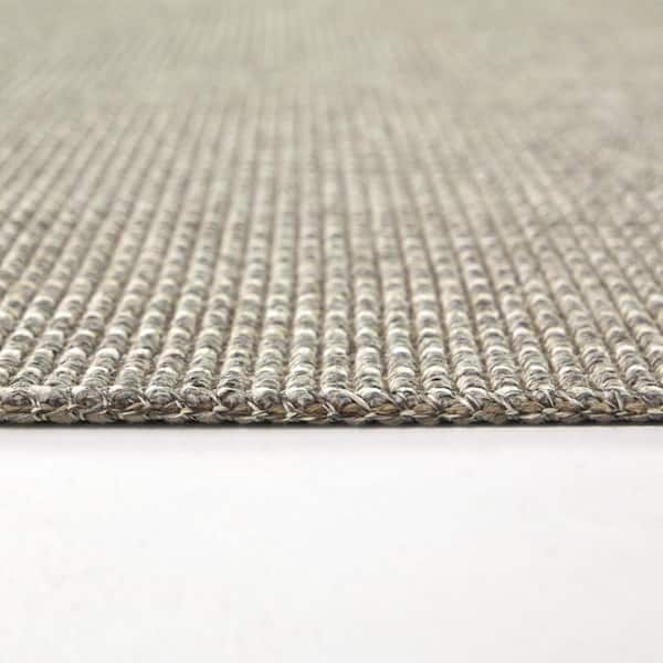 Darren White/Cream 5 ft. x 7 ft. Area Rug