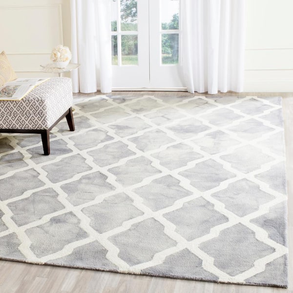 Dip Dye 10 ft. x 14 ft. Gray/Ivory Quatrefoil Area Rug