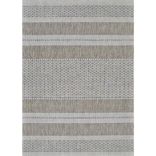 Hampton Bay Global Tan 5 ft. x 7 ft. Indoor/Outdoor Patio Area Rug 3018816  - The Home Depot