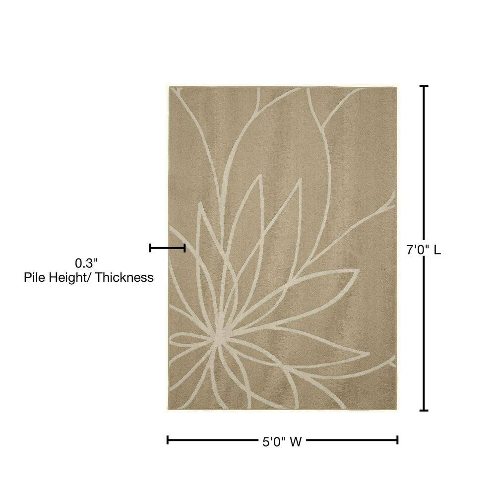 Tan and Ivory Floral Tufted Synthetic 5' x 7' Area Rug