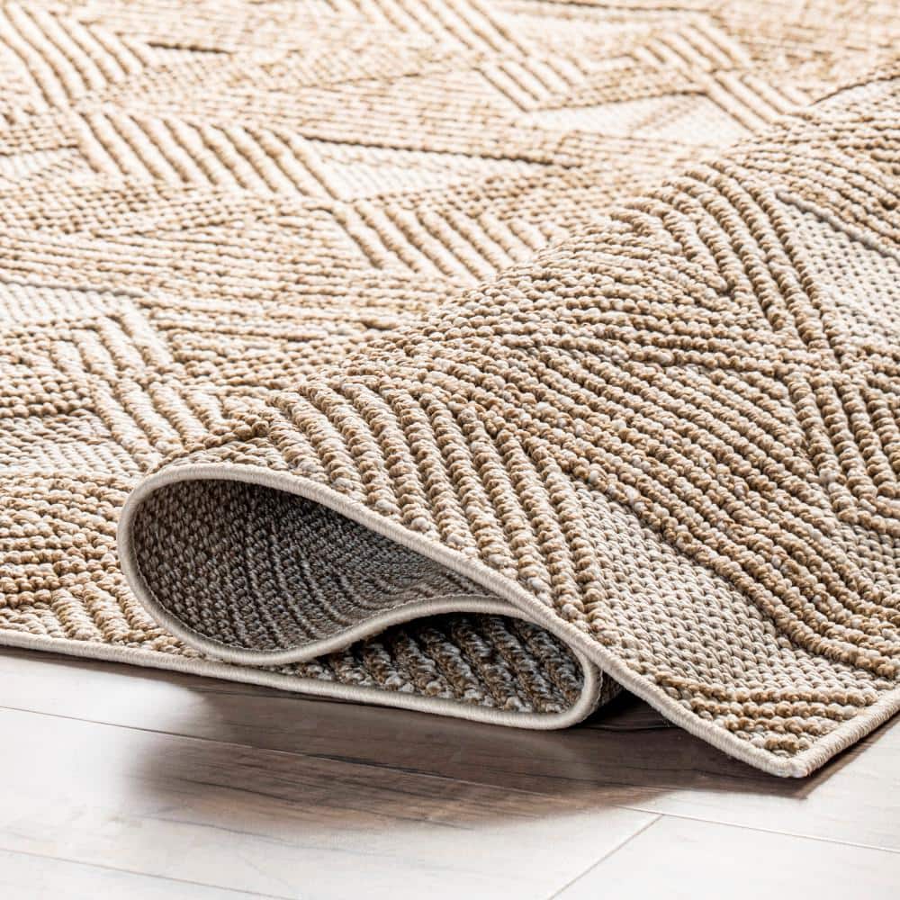 Diamond Weave Synthetic 4' x 6' Easy Care Area Rug in Beige