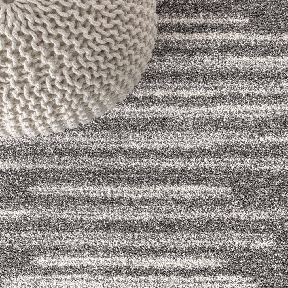 Bohemian Bliss Gray and Ivory Stripe 4' x 6' Synthetic Area Rug