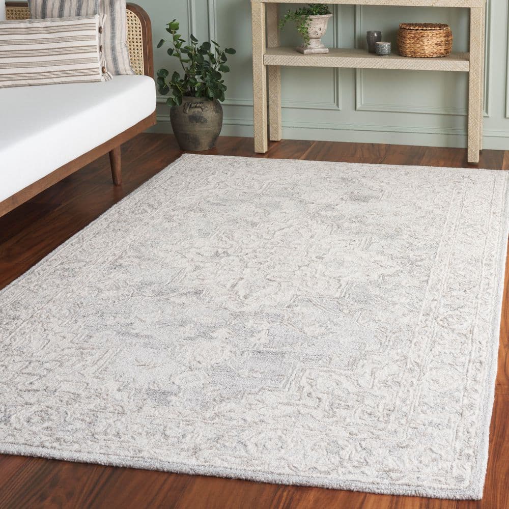 Metro 4 ft. x 6 ft. Light Gray/Ivory Vintage Distressed Medallion Area Rug price history on PriceWatchPro