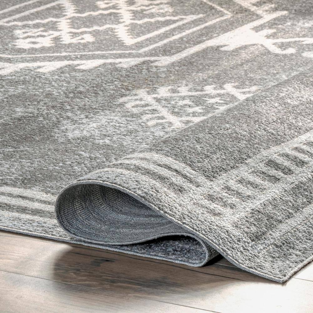 Gray 4' x 6' Washable Stain-Resistant Synthetic Area Rug