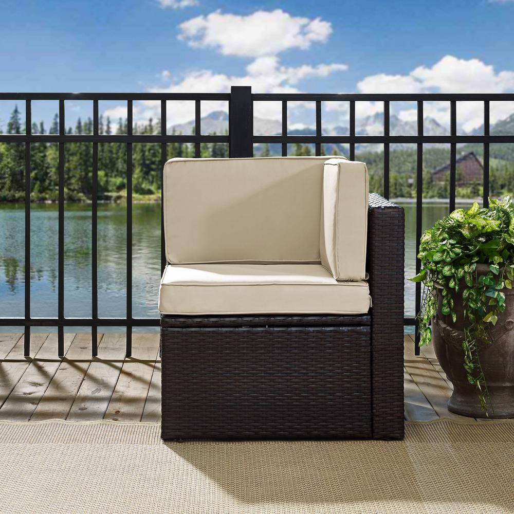 Palm Harbor Sand Wicker Corner Chair with Cushions