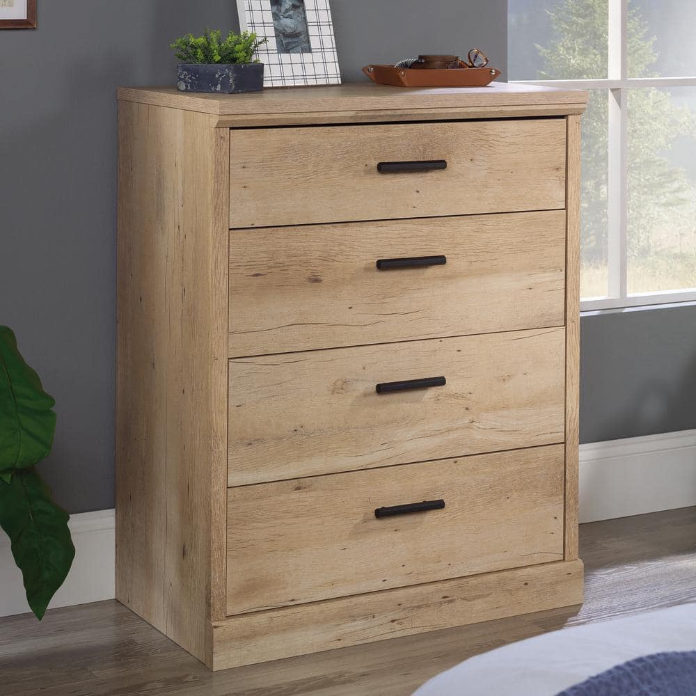 Prime Oak Cottage Style 4-Drawer Dresser with Black Handles