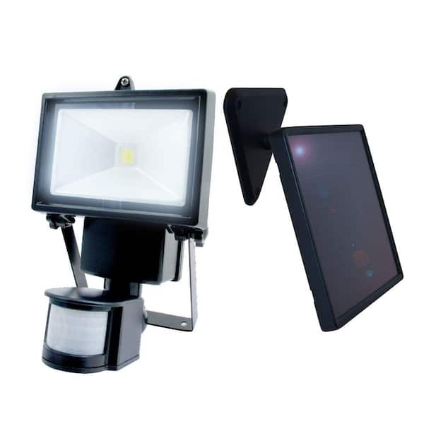 NATURE POWER Single COB Black Outdoor Solar Motion Activated Security Flood Light with Integrated LED