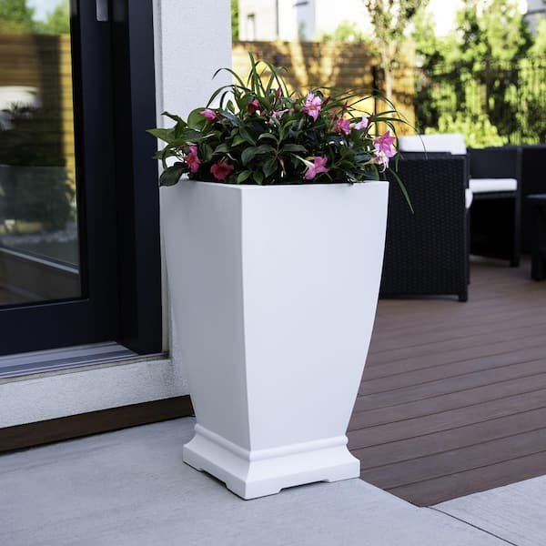 Acadia 28in Tall Planter – Mayne