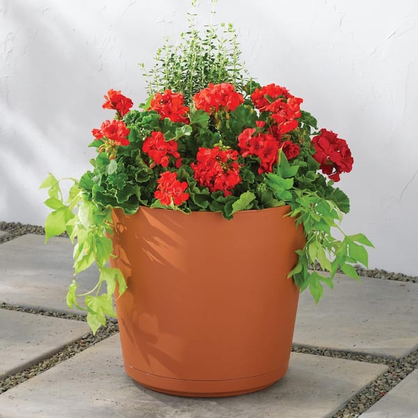 16 in. Kyra Large Clay Resin Planter (16 in. D x 14.2 in. H) with Attached Saucer