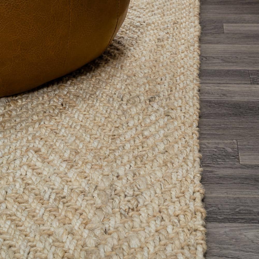 Ivory Chunky Jute Handwoven Herringbone 4' x 6' Area Rug