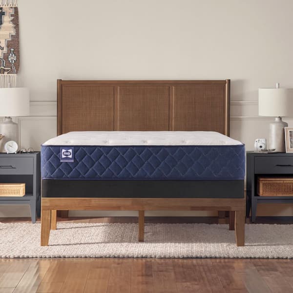 Farley Elm Queen Soft Innerspring 12.5 in. Tight Top Mattress Set