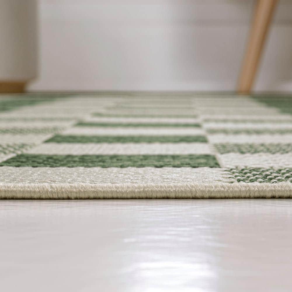 Darcy Green and Cream Geometric Synthetic Indoor/Outdoor Area Rug