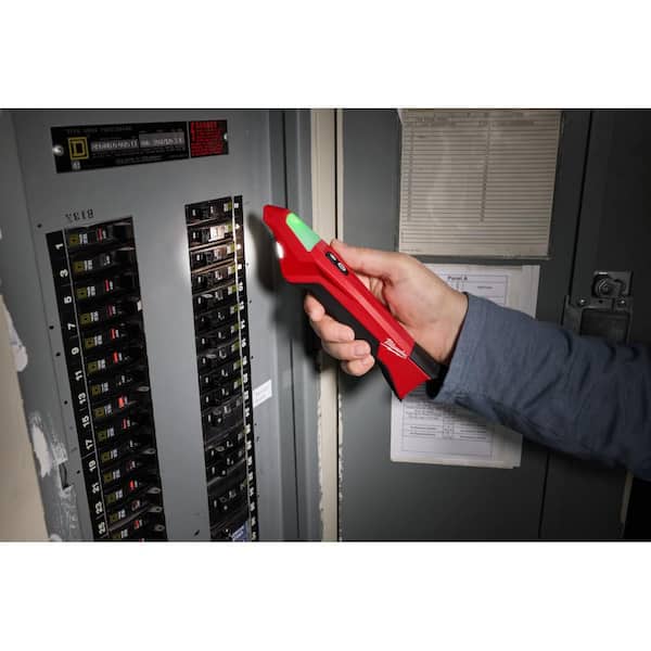 Milwaukee Digitial Circuit Breaker Finder with Non-Contact Voltage