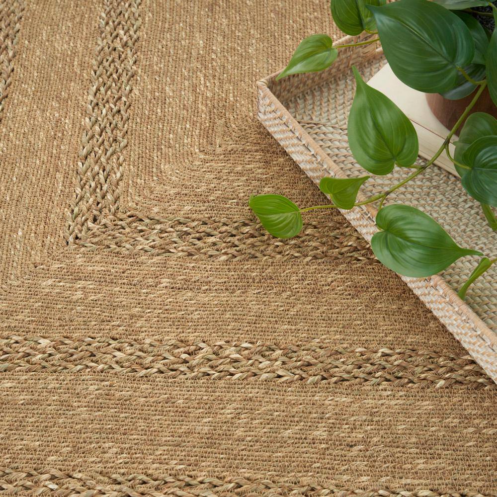 Natural Seagrass Handwoven Rectangular 5' x 7' Indoor/Outdoor Rug