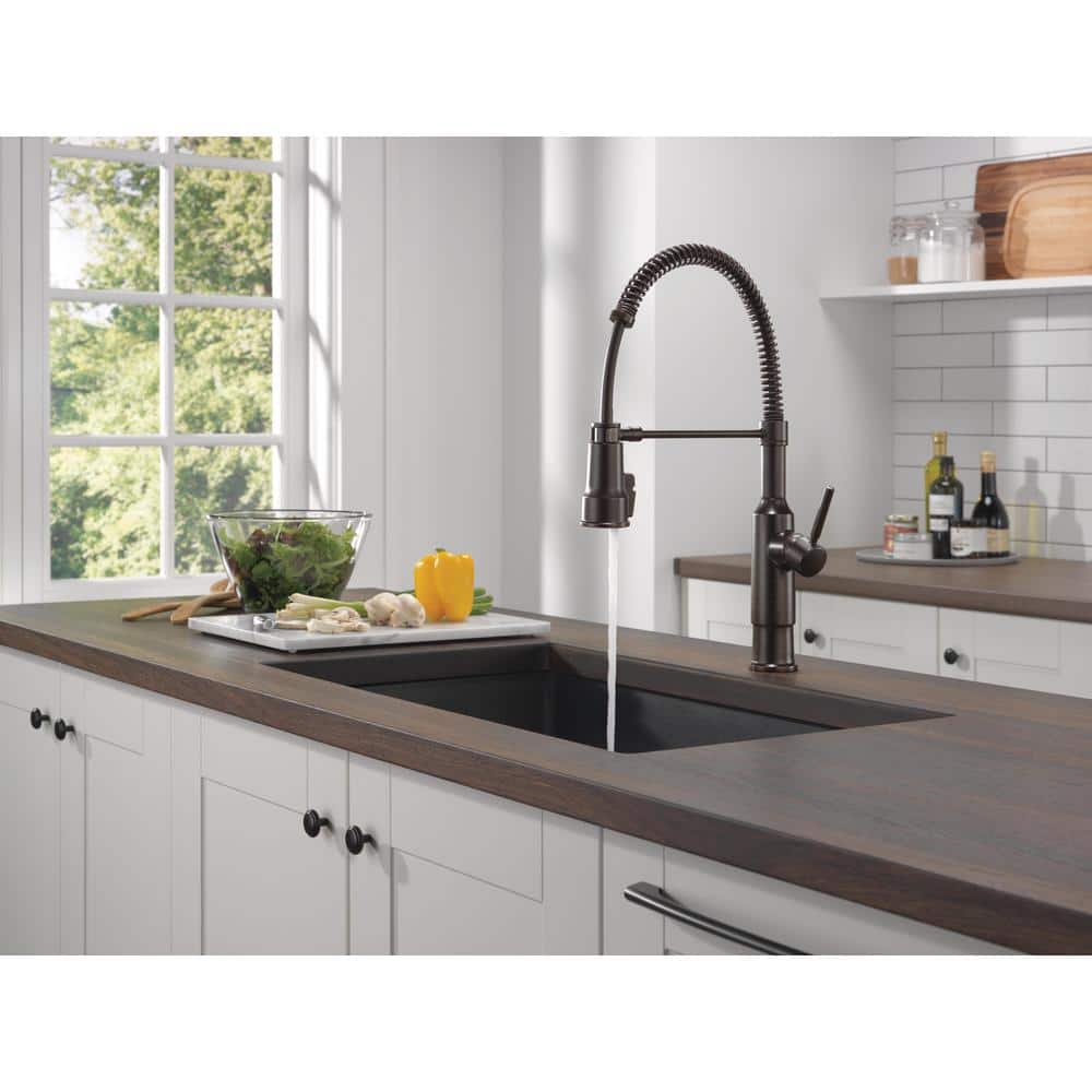 Venetian Bronze Pull-Down Sprayer Kitchen Faucet with Magnetic Docking