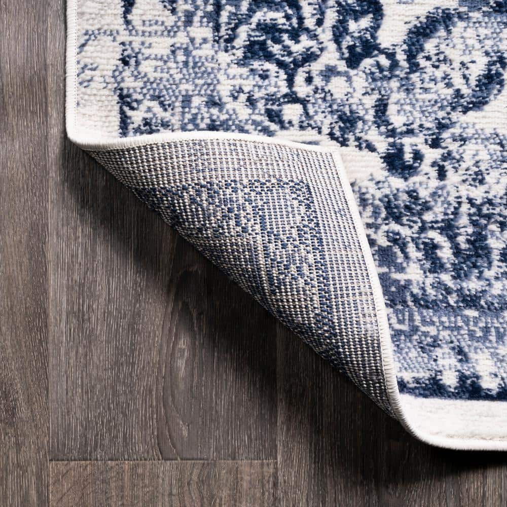 Light Blue/Ivory Reversible Synthetic Area Rug 4' x 6'