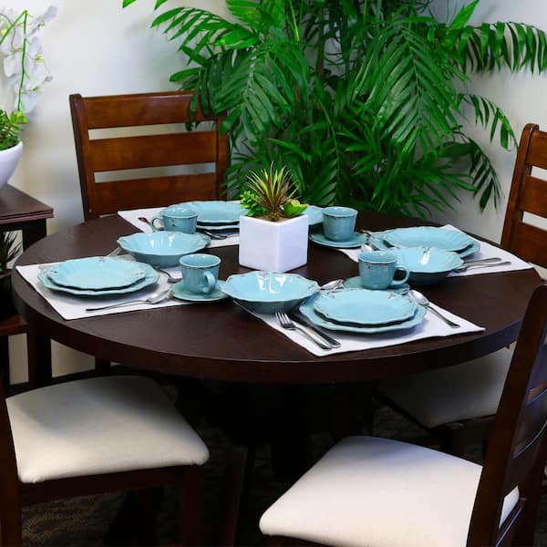 Fleur De Lys 20-Piece Traditional Turquoise Stoneware Dinnerware Set (Service for 4)
