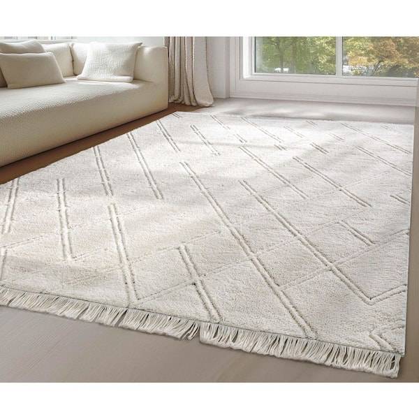 Marina Firth Modern Solid Shag, Ivory 3 ft. 11 in. x 5 ft. 3 in., Area Rug
