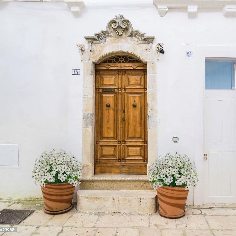 14 in White Outdoor Artificial Flowers 21 UV Resistant Bundles