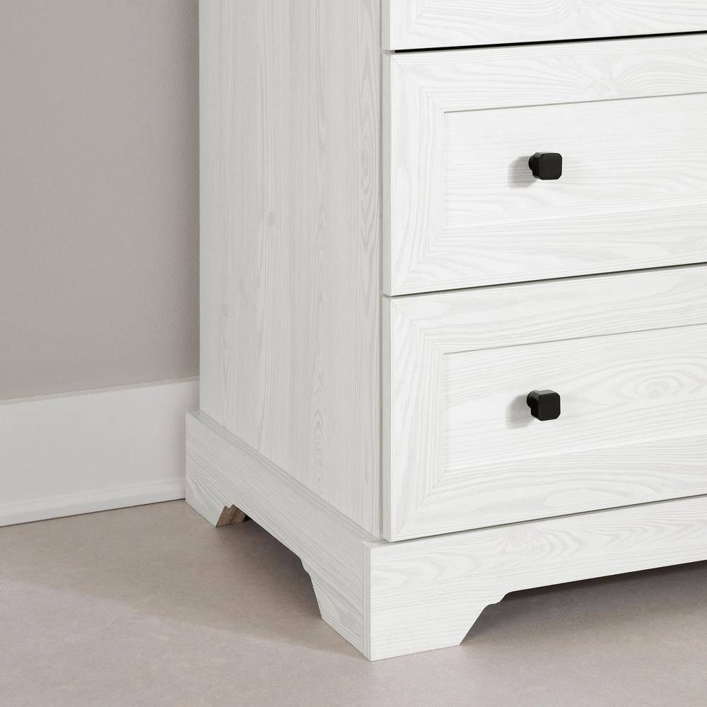 Hazen White Pine Farmhouse 4-Drawer Chest