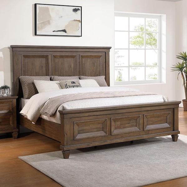 New Classic Furniture Mariana Vintage Mocha Wood King Panel Bed