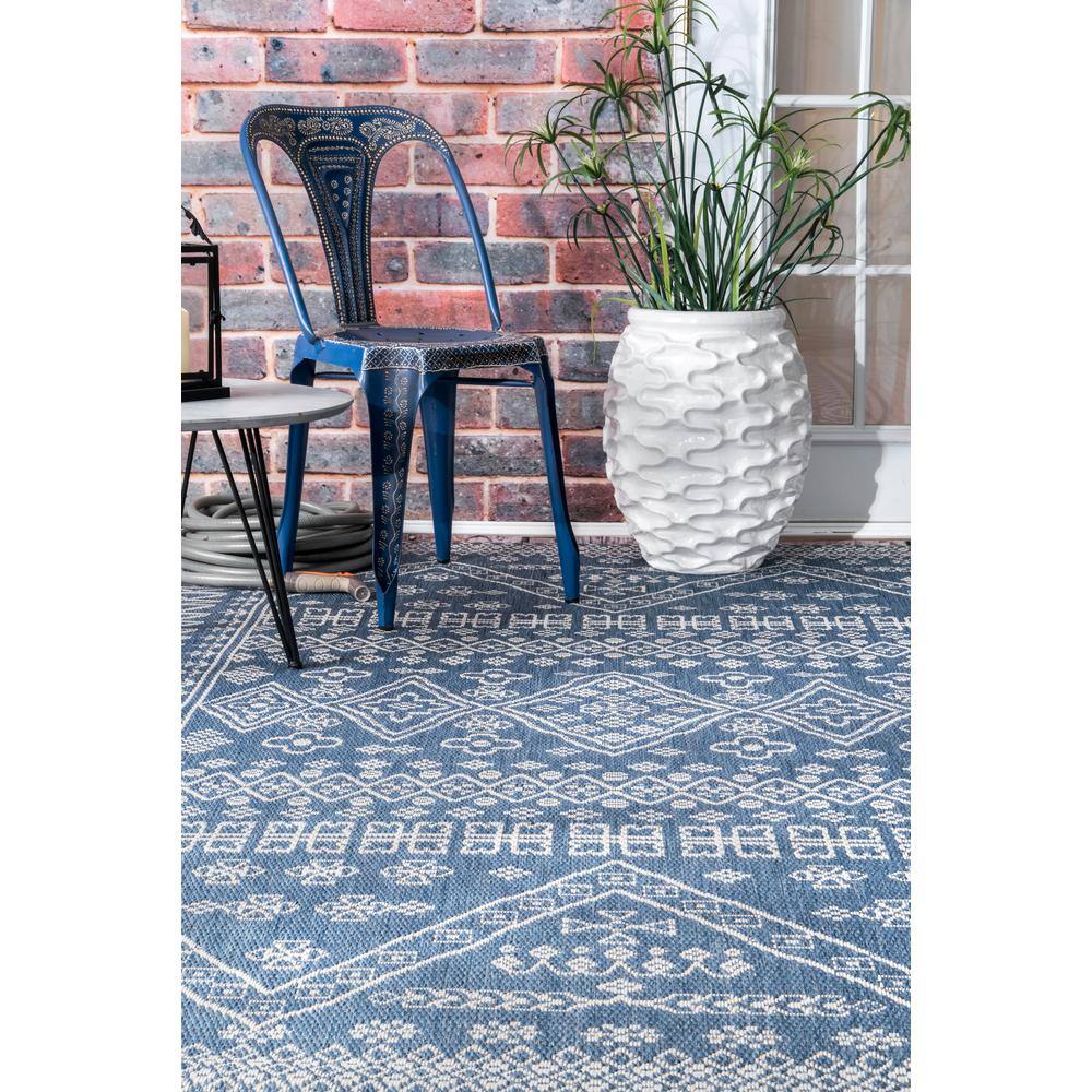 Round Blue Synthetic Easy Care Stain-resistant Rug