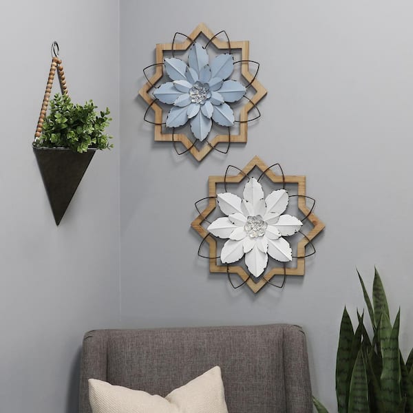 Stratton Home Decor White Metal Flower In Wood Frame S30861 - Stratton Home Decor Flower Metal And Wood Art Deco Wall