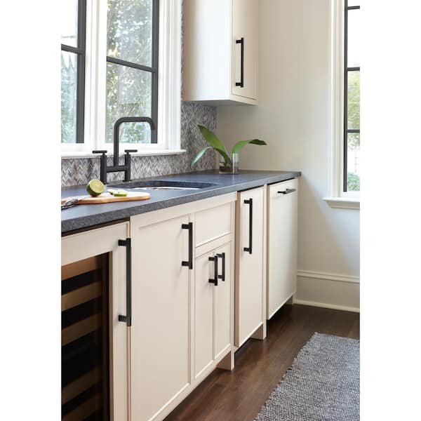 Bronx 5-1/16 in. (128mm) Modern Black Bronze Bar Cabinet Pull