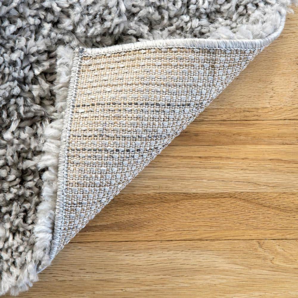 Luxurious Gray Solid Shag Round Synthetic Rug - Easy Care