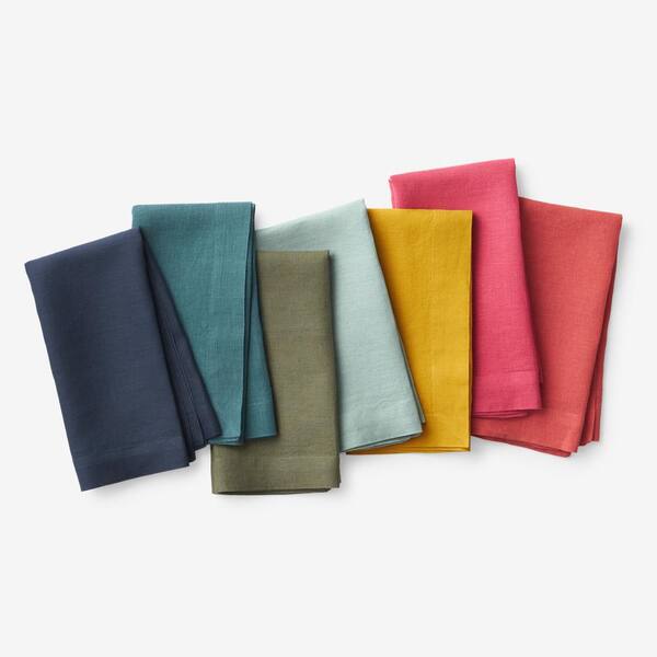 https://images.thdstatic.com/productImages/a20555ff-b674-597d-a1d5-21c732268b3a/svn/blues-the-company-store-cloth-napkins-napkin-rings-83319-os-ind-blue-40_600.jpg