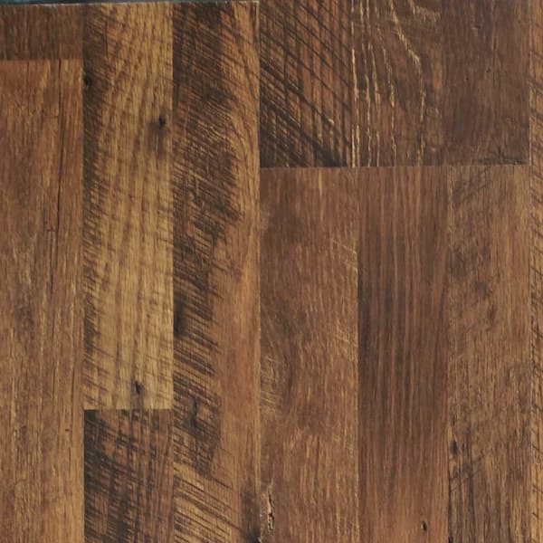 Pergo XP Homestead Oak 10 mm T x 7.48 in. W x 47.24 in. L Laminate Flooring (19.63 sq. ft. / case)