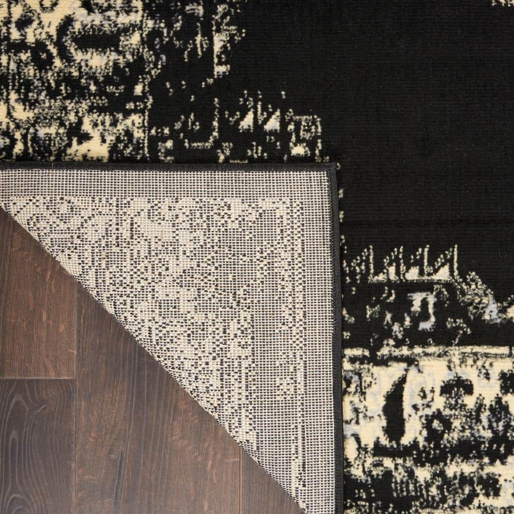 Handmade Black Medallion Synthetic 5' x 7' Area Rug