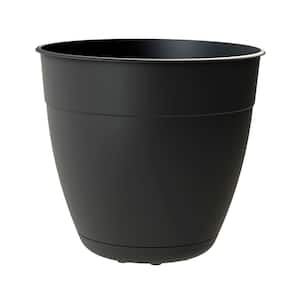Dayton 20 in. Wide by 18.23 in Tall Black Plastic Planter