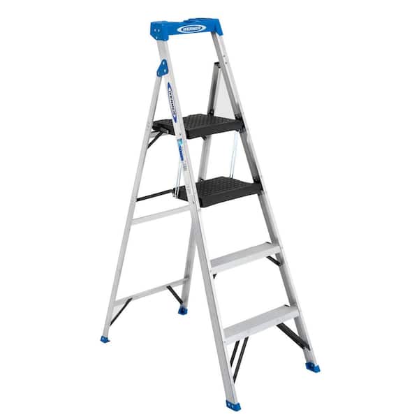 WERNER 5.5 ft. Aluminum Compact Step Ladder ( 10 ft. Reach Height) 375 lbs. Load Capacity Type IA Duty Rating