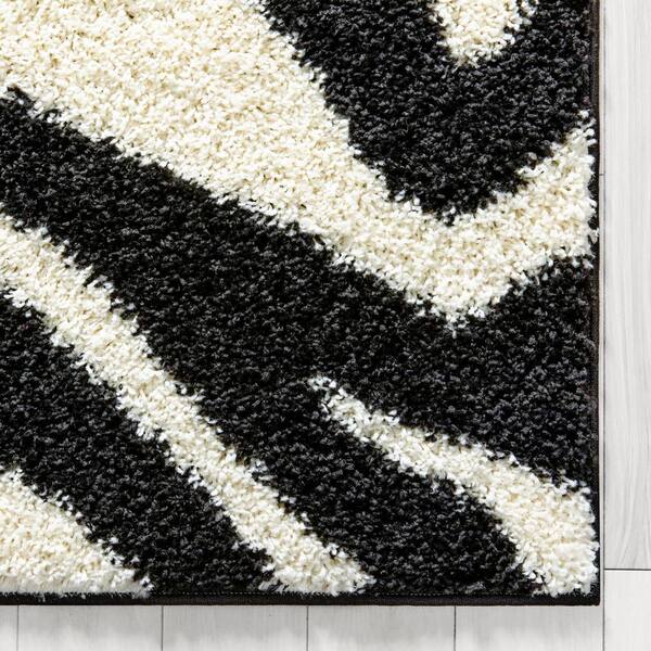 Well Woven Madison Shag Safari Zebra Black 2 ft. x 7 ft. Contemporary  Geometric Runner Rug 70332 - The Home Depot