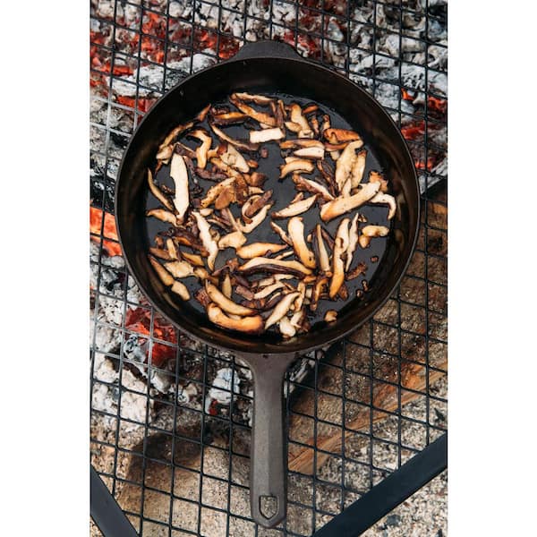 Field Company Cast Iron Skillet Review - North Country Farmer
