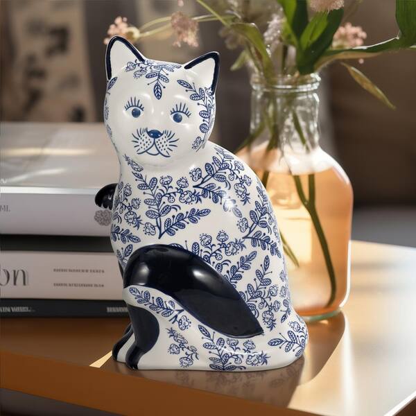 Liv & Skye Blue 6 in. x 10 in. Ceramic Cat Chinoiserie Vintage