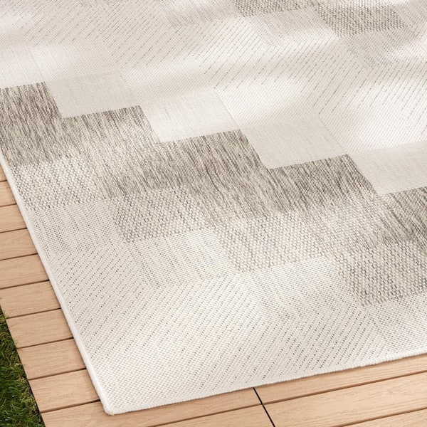 Patio Country Grey/Cream 8 ft. x 10 ft. Ombre Chevron Polypropylene Indoor/Outdoor Area Rug