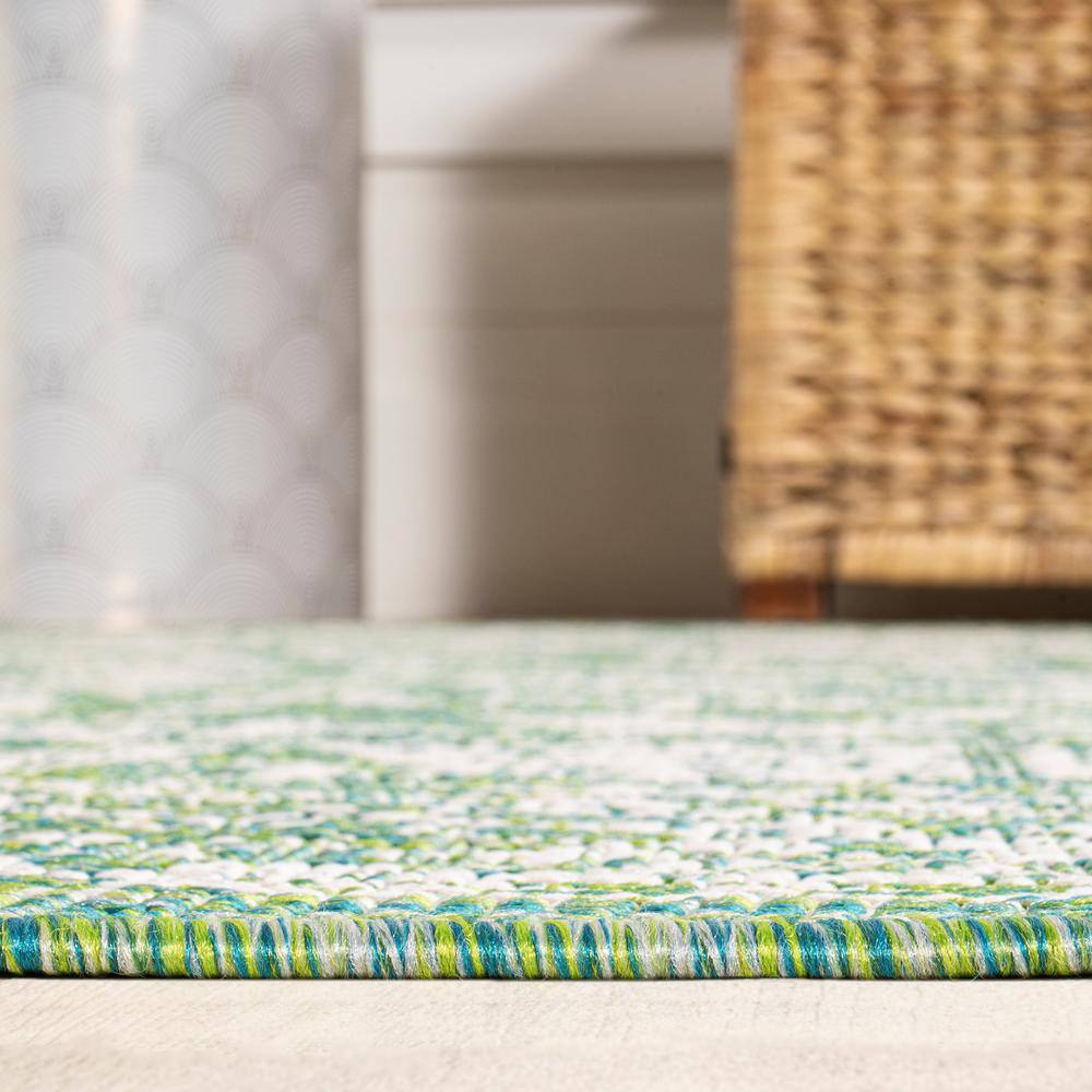 9' x 12' Green and Cream Floral Synthetic Rectangular Area Rug