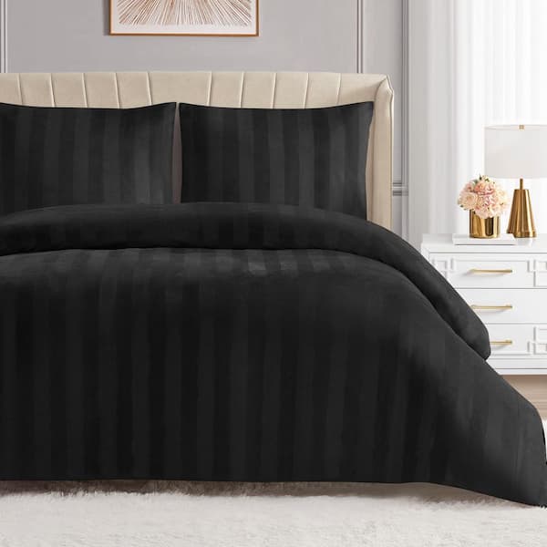 Jenny Velour Striped Jacquard 3-Piece Black Striped Microfiber Full/Queen Comforter Set