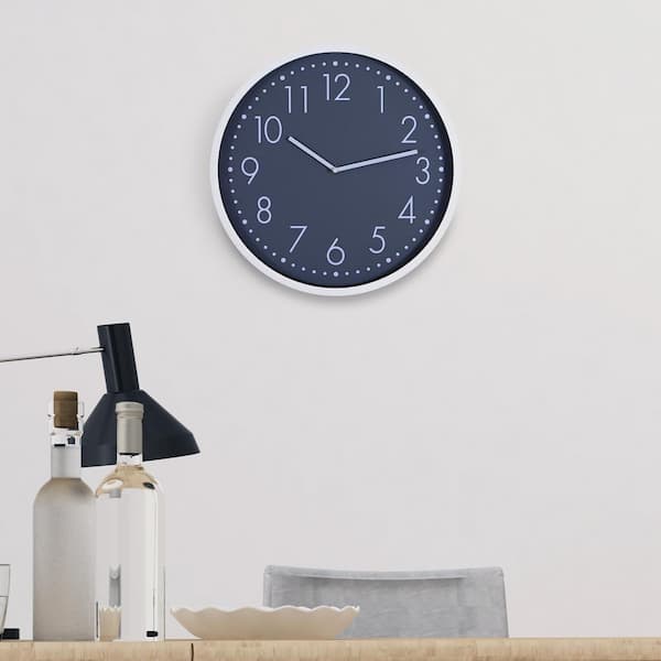 Pinnacle Essential Round White and Gray Wall Clock