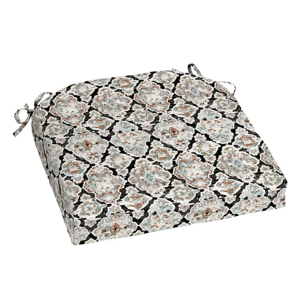 Hampton Bay 20 in. x 20 in. Square Outdoor Seat Cushion in Windsor Distressed Geo TP05E06B9D6