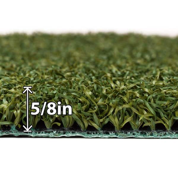 Natco Tundra 5 ft. x 7 ft. Poly Short Pile Putting Green