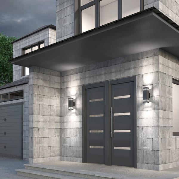 C7 Strike 13 in. Matte Black E26 Incandescent Bulbs Wall Outdoor-Light