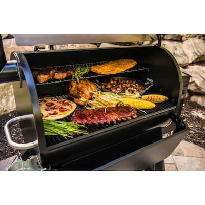 Pro 780 Wifi Pellet Grill and Smoker in Bronze